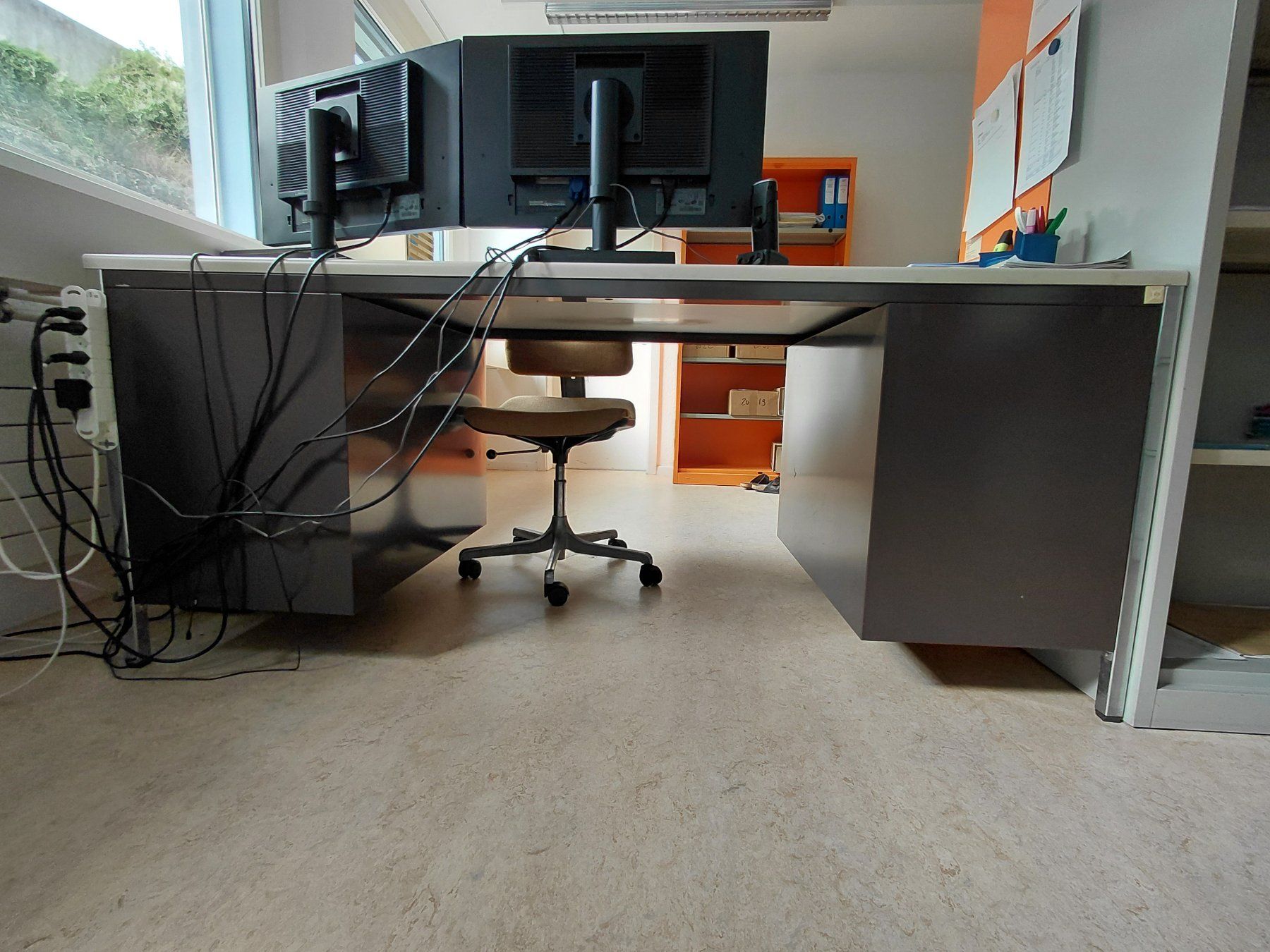 Lista Schreibtische: Büros Lista 180 x 80 cm – Gebraucht aus Aarau von ljordan 4