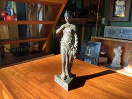 Historismus Jugendstil Bronze Skulptur Göttin um 1890s sig,,