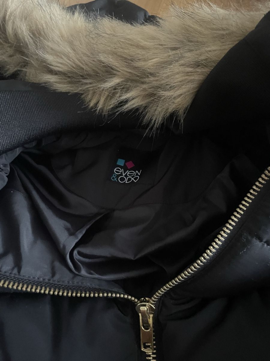 Giacche: Winterjacke schwarz mit Fellkapuze – Usato da Zürich venduto da estela22 2
