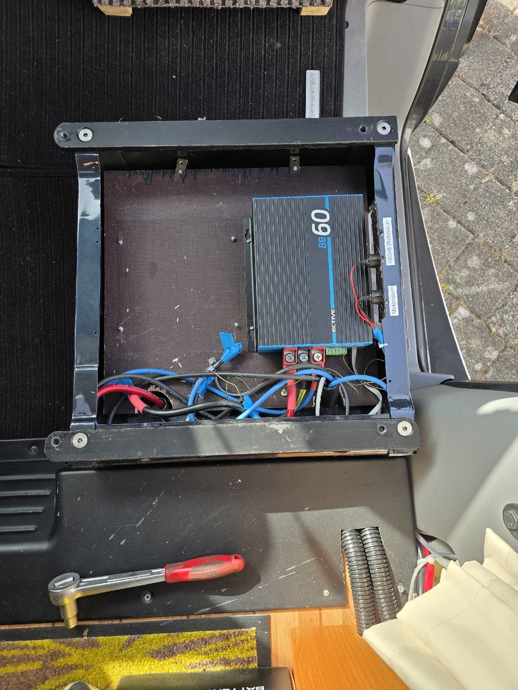 Chargements: Ladebooster 12v – Neuf avec emballage d'origine à Nunningen par astra59 3