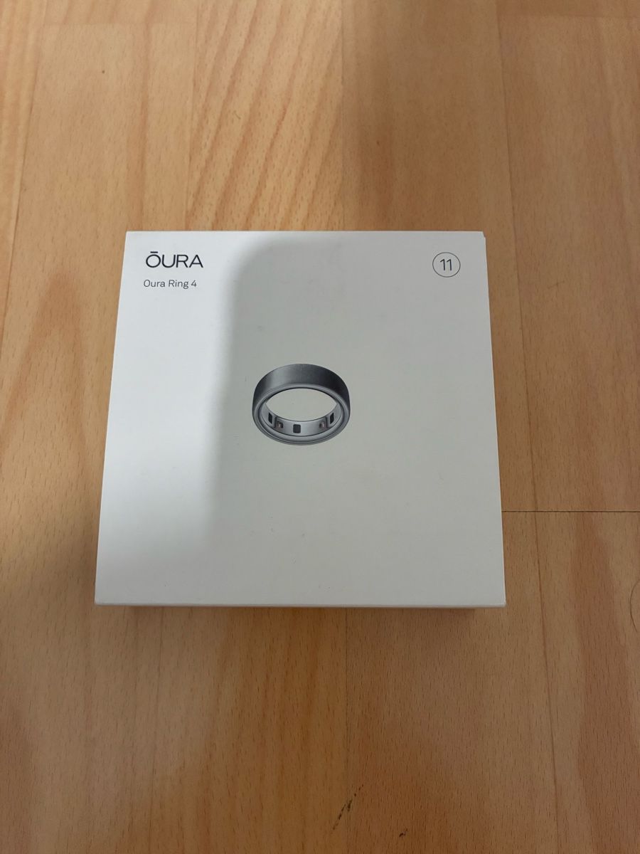 Anelli: Oura Ring 4 - Brushed Silver Size 11 with Sizing Kit – Usato da Brugg AG venduto da pedrohbaeta 1
