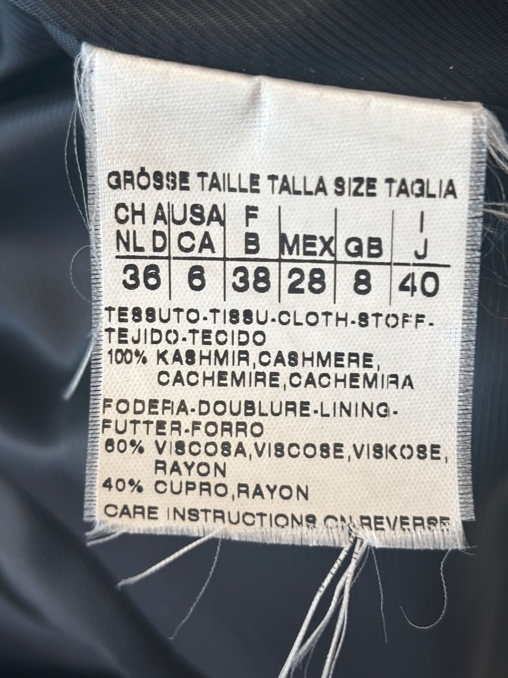 Max Mara Cappotti: Max Mara Studio Classic Black Coat 100% Cashmere – Usato da St. Margrethen SG venduto da dijanaO 9
