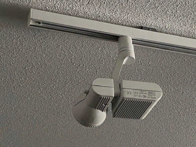 Zumtobel Lampadari & plafoniere: Deckenspot Beleuchtung Schienensystem 230V – Usato da Pfaffhausen venduto da stepober 4