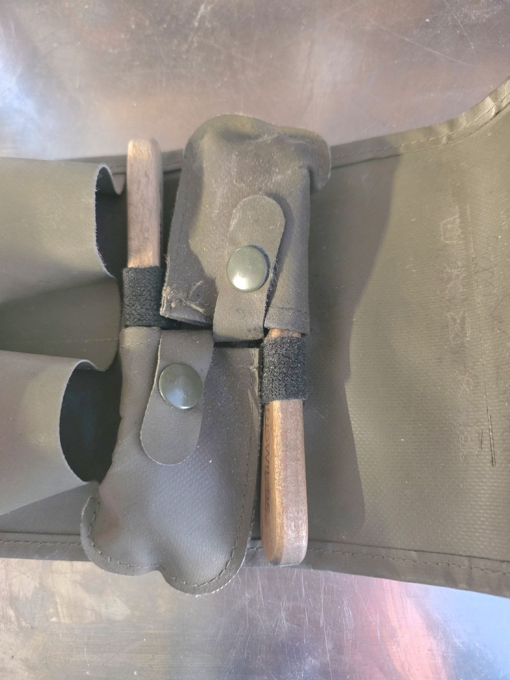 Toko Prodotti di pulizia: Militär Schuhputzzeug, – Usato da Trimmis venduto da leonidas3 6