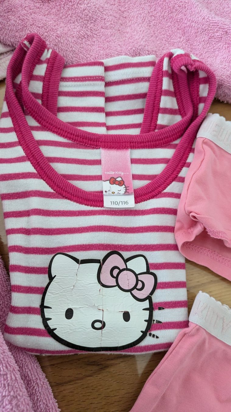 Hello Kitty Lotti & Set di vestiti: Hello Kitty Kleider Set - Divers ab. 92 – Usato da Staufen venduto da Fleby84 3