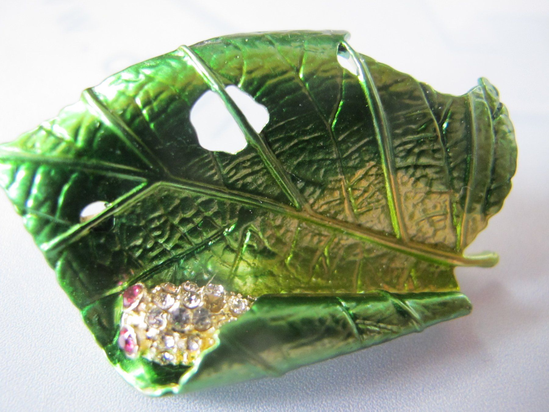 Broches & Aiguilles: Grüne Blatt Brosche Blatt mit Raupe Strass – Neuf (Voir description) à Löhningen par Chimae67 5
