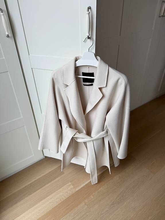 Mäntel: Massimo Dutti Cocoon Mantel – Gebraucht aus St. Gallen von Sabrinaaa 2
