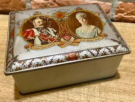 1935 KING GEORGE V & QUEEN MARY Jubiläum Dose England London