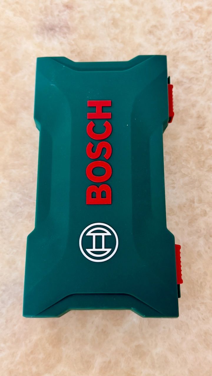 Bosch Tutti gli attrezzi: Bosch GO Akku Schrauber 3,6V mit 32 Bits im Koffer – Usato da Zürich venduto da sr.zurich