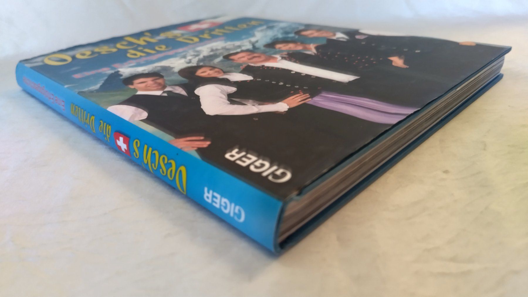 Libri: Oesch's die Dritten - Eine Erfolgsgeschichte / Buch 2012 – Usato da Bellach venduto da JingleJerry 1
