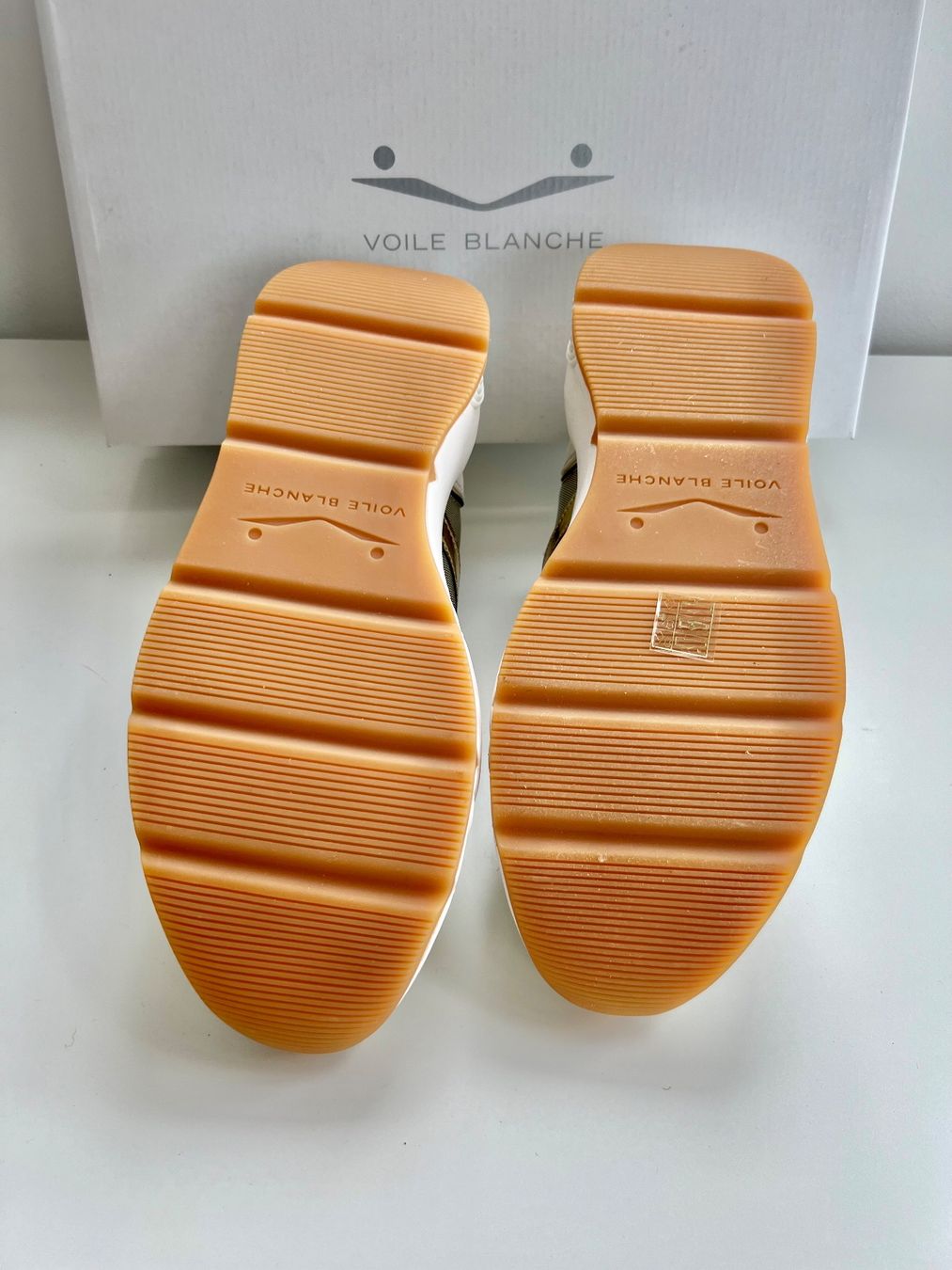 Scarpe da donna: Voile Blanche Sneaker - NEU mit Karton Gr. 40 – Nuovo e nell'imballaggio originale da Wollerau venduto da mod_pc7h 8