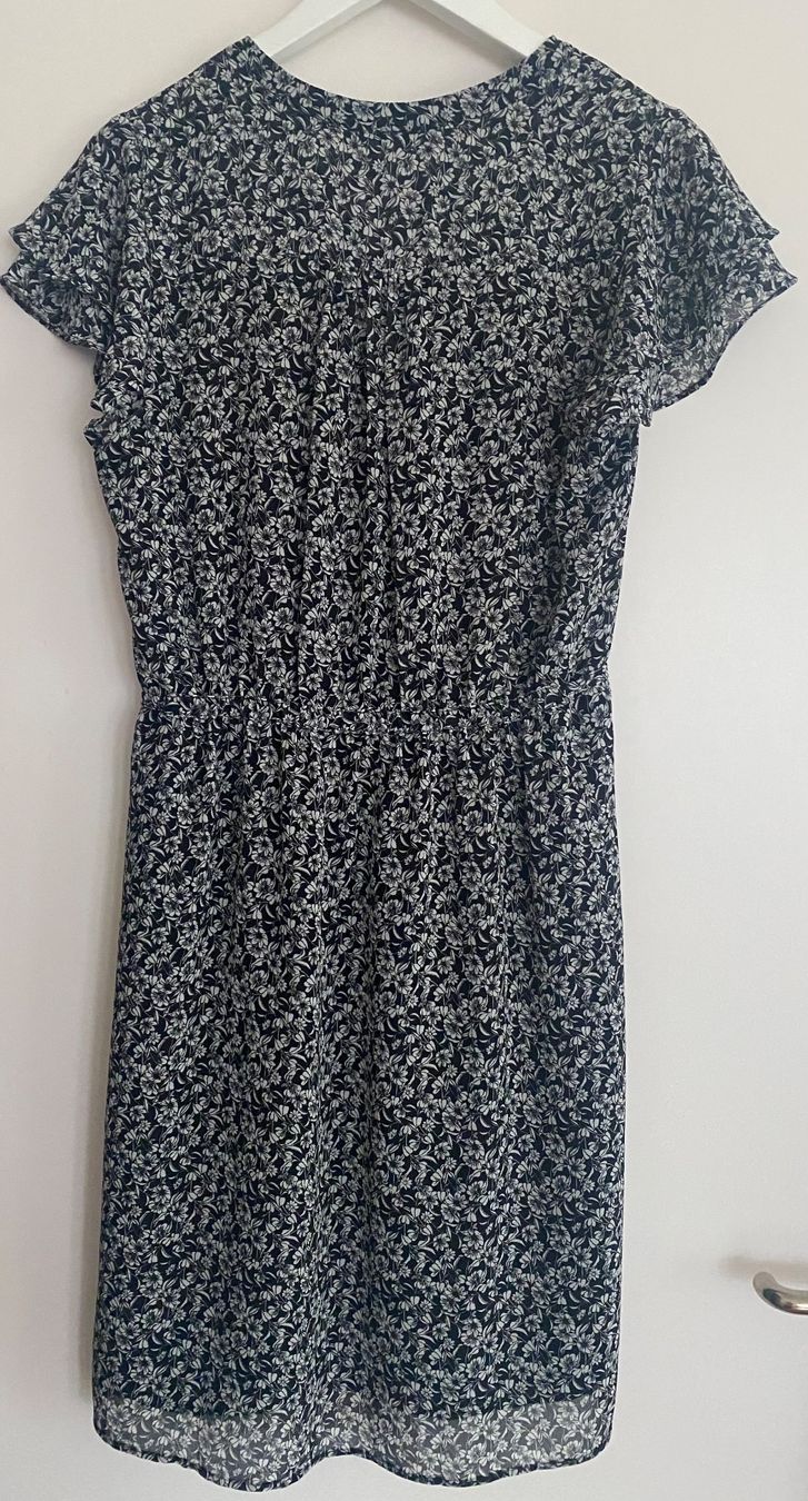 H&M Kleider: Kleid, Gr.38, in Schwarz/Weiss/Grau – Gebraucht aus Zürich von Maria2021 1