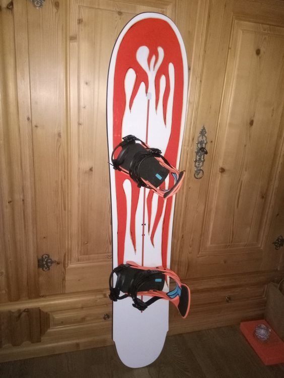 Korua Noserider Snowboard Costumized, 157cm Kaufen auf Ricardo