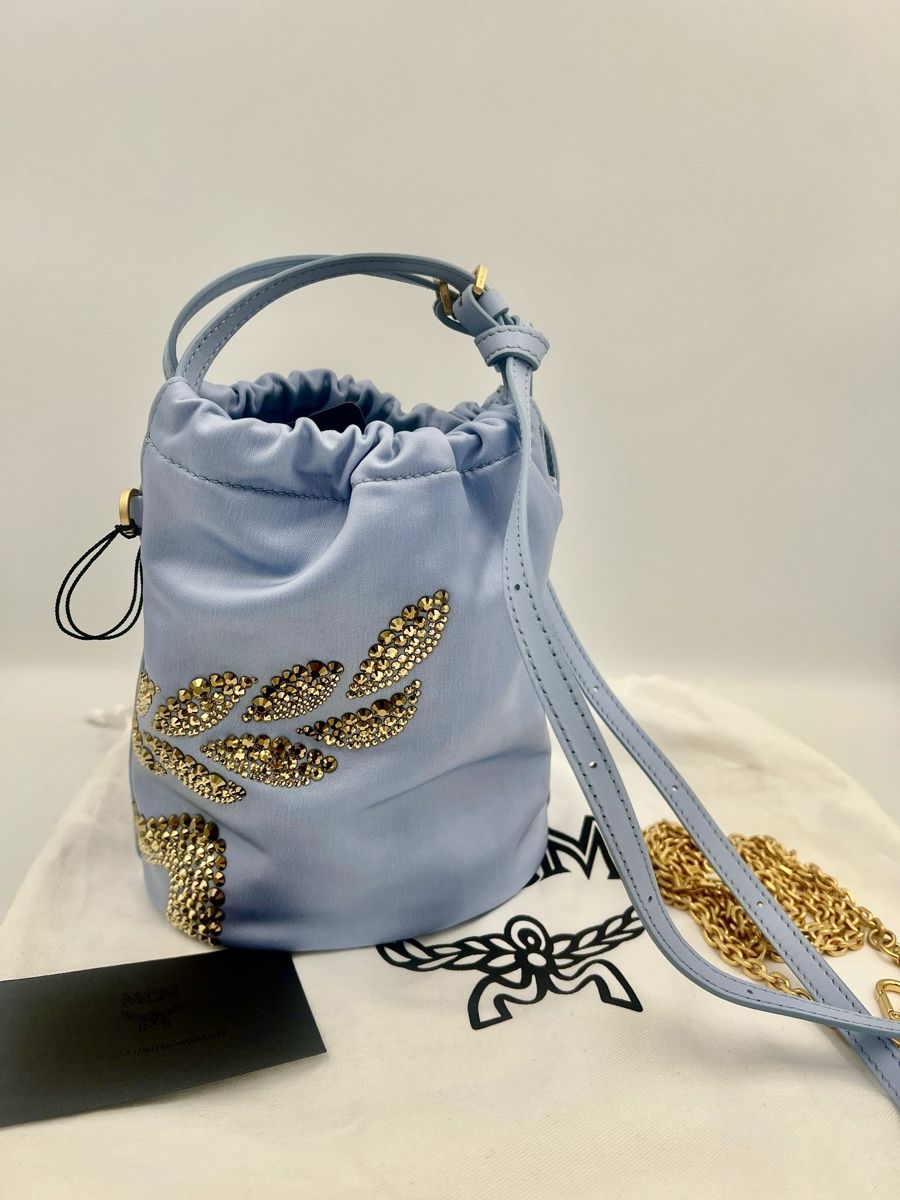 Mcm Borse da donna: MCM Beuteltasche, hellblau, neuwertig, Goldkette,Top! – Nuovo e nell'imballaggio originale da Wiedlisbach venduto da Sistershop 3