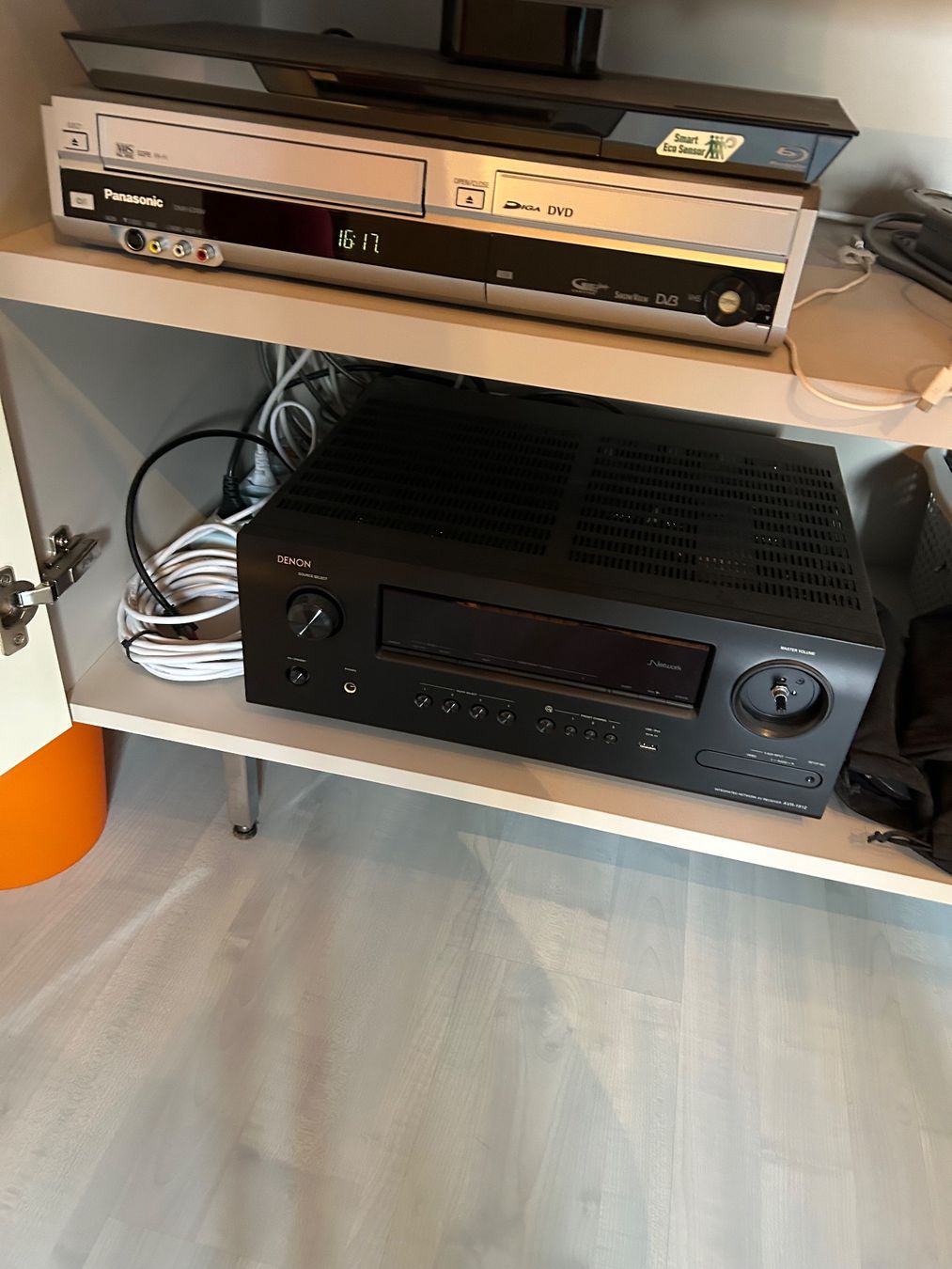 Sony Home Cinema: Home cinema complet Projecteur + Ecran – Usato da Lausanne venduto da lo_99 5