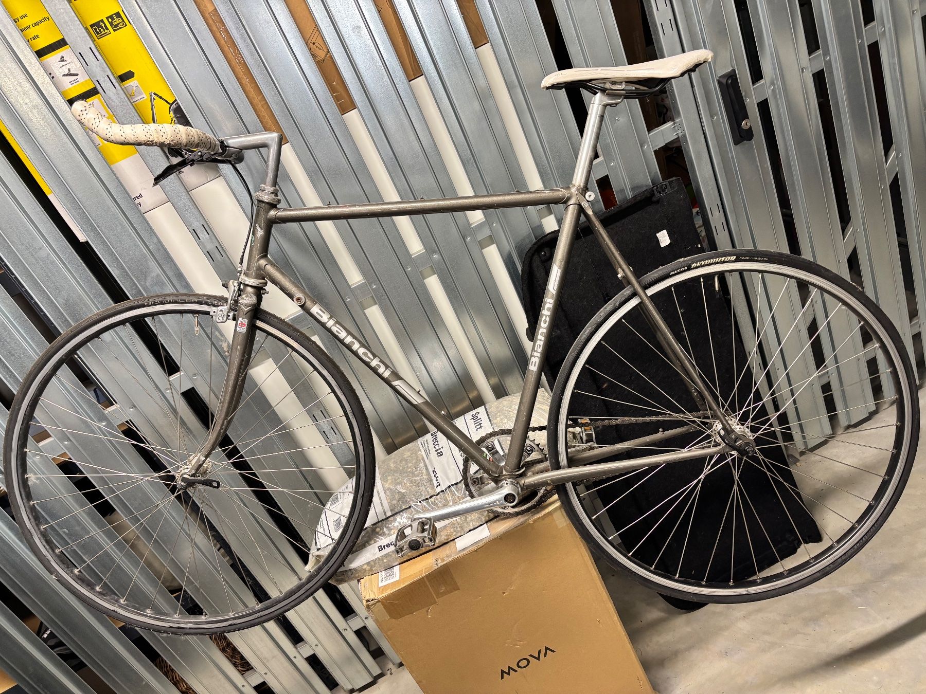 Bianchi Biciclette: originales Rennvelo Bianchi single speed – Usato da Zwingen venduto da leu_b6jz 1