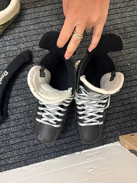 Herrenschuhe:  complete hockey set  ideal for beginners – Gebraucht aus Gersau von coc_qby5
