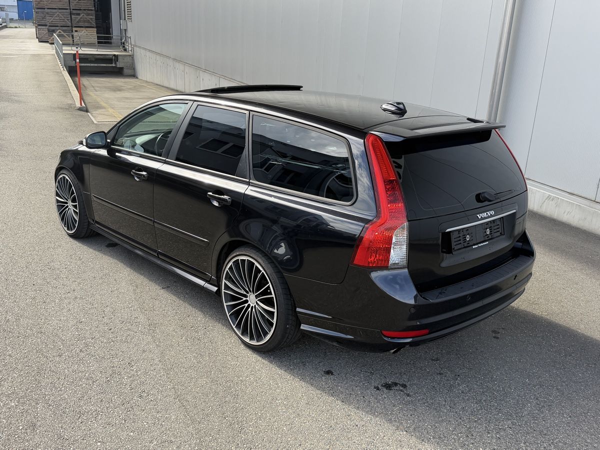 Volvo Autos: Volvo V50 D5 R-Design – Gebraucht aus Ursenbach von flueckigeraedu1 2