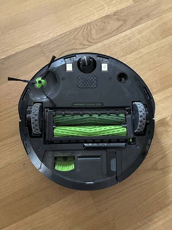 Aspirapolveri & Accessori: Aspirateur robot Roomba j7+ – Usato da Lausanne venduto da OliviaFramboise 4