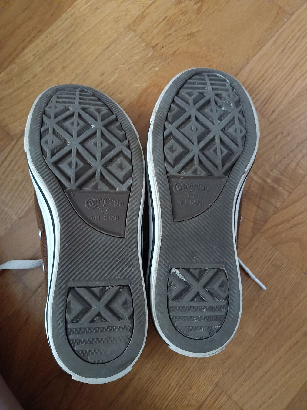 Converse Scarpe da uomo: Converse All Star marron, Taille 36,  bon etat – Usato da Fribourg venduto da Alisali 4