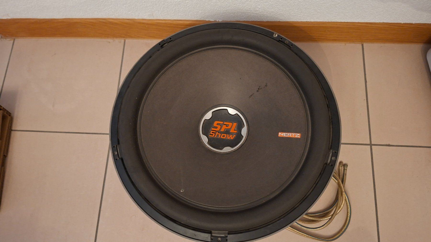 Haut-parleurs: Subwoofer Hertz SX380D – D'occasion à Genestrerio par mor_fnw8 1