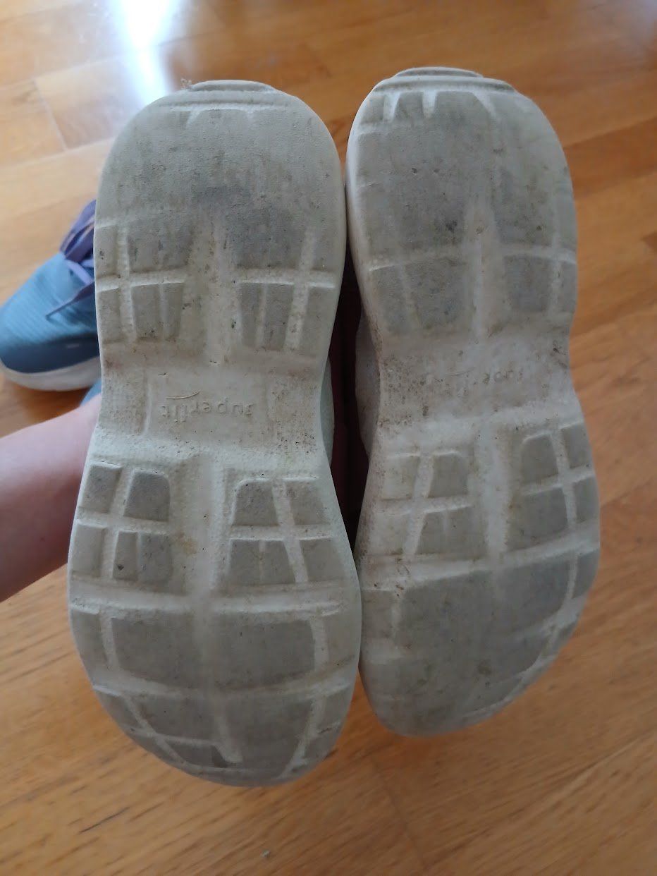 Scarpe per ragazze: Zwei Paar Schuhe – Usato da Dübendorf venduto da Fip05 2