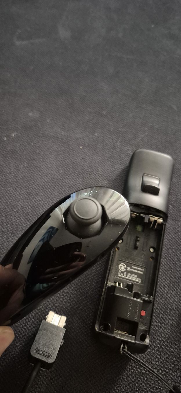 Nintendo Controller: WII CONTROLLER MANETTE NINTENDO NOIRE MOTION PLUS INSIDE – Usato da Grand-Lancy venduto da luc111 5