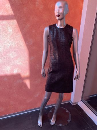 CLAUDIA KREBSER: Neues lässig schwarz glänzendes Kleid, 36