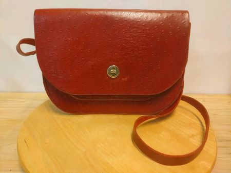 Sac à main vintage cuir rouge autruche TBE -