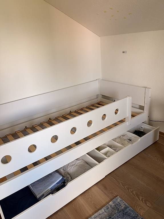 Micasa Betten: Kinderbett Flexa mit Schubladen 90x200 – Gebraucht aus Mörschwil von Windrose1551 2