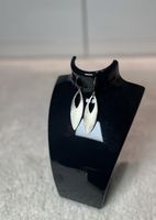 Boucles d'oreilles argentées modernes