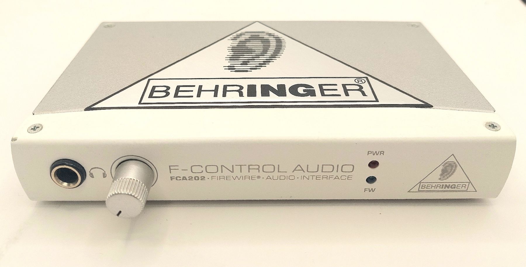 Behringer Attrezzatura per studi di registrazione: Behringer F-Control Audio FCA202 Firewire 24/96 – Usato da Villars-sur-Glâne venduto da SwissTrendyStore