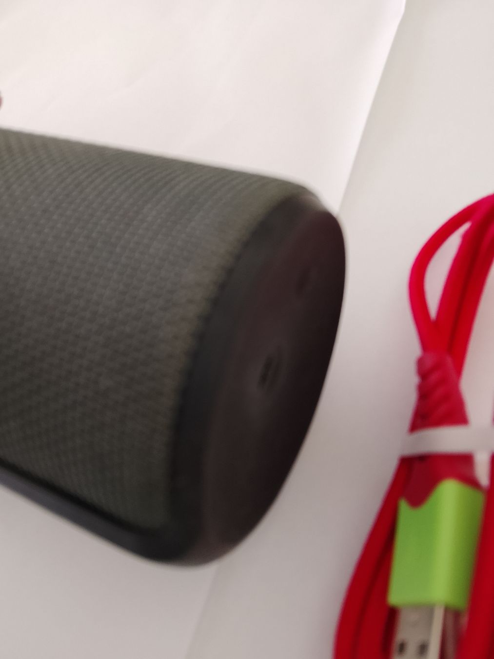 Ultimate Ears Lautsprecher: Ultimate Ears boom 2 Bluetooth Lautsprecher Top  – Gebraucht aus Biel/Bienne von Vintage-timearts 4