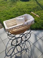 Nostalgischer Puppenwagen