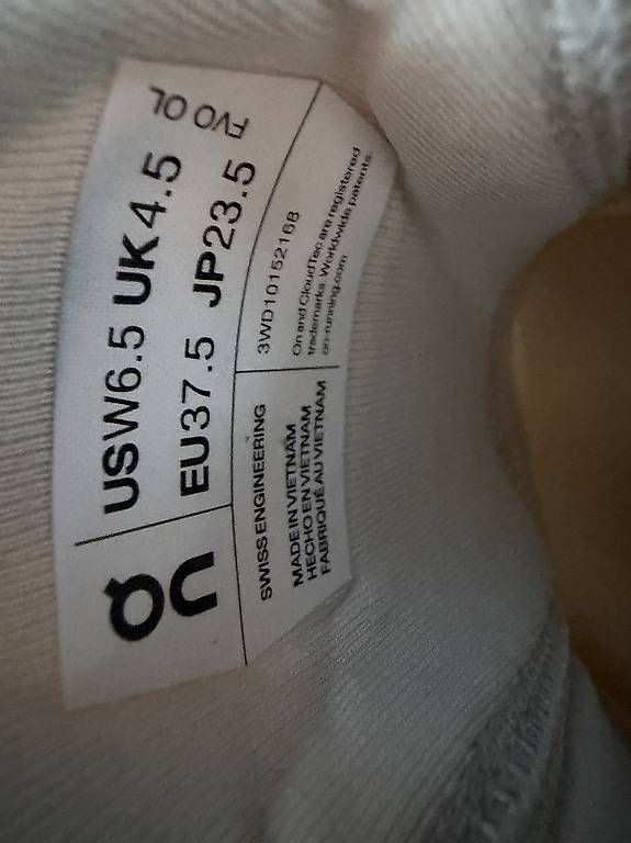 Damenschuhe: On Cloudswift Grösse 37.5 – Gebraucht aus Zug von Shyla13 2