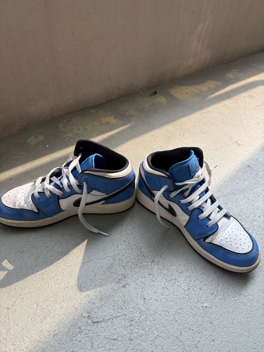 Jordan Scarpe da uomo: Jordan 1 Mid Blau – Usato da Ittigen venduto da mrv_jjl9