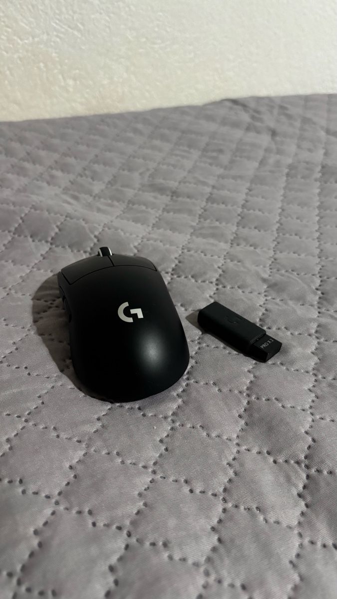 Logitech Mouse: Souris logitech g pro x superlight 2 – Nuovo (secondo la descrizione) da Bouveret venduto da hav_2xyc 1