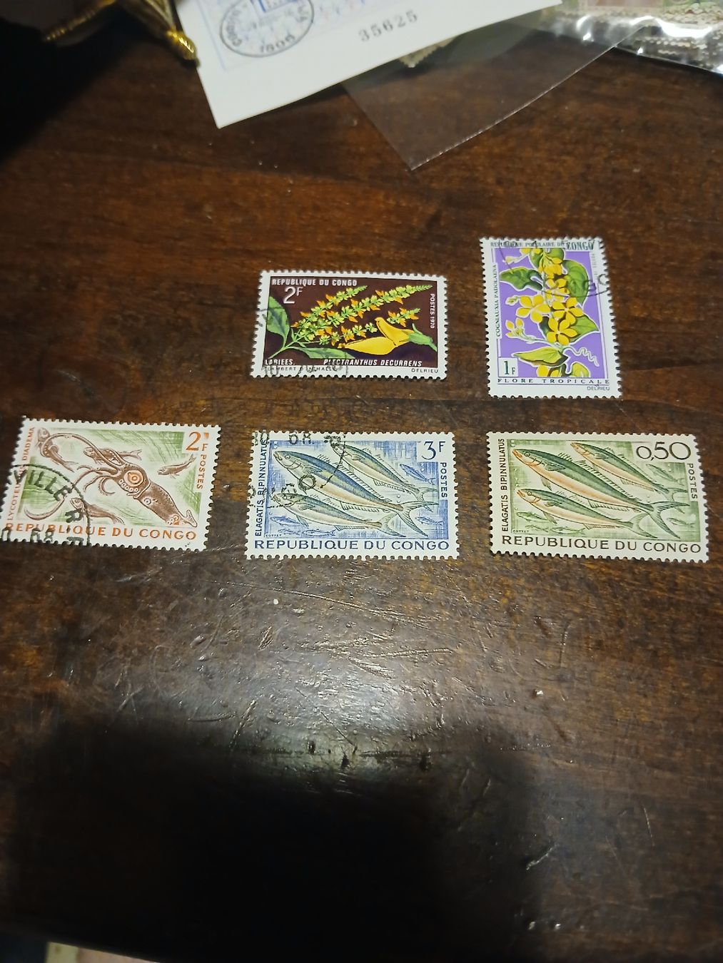 Tutti i francobolli: République du Congo - Lot de 5 timbres - Collection – Usato da Marly venduto da globetrotter1723