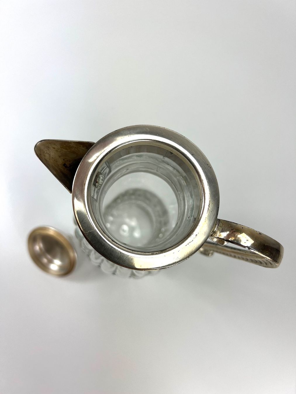Carafes: Vintage Glaskaraffe Weinkaraffe mit Deckel versilbert – D'occasion à Zürich par Arche_Brockenhaus 8