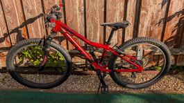 Scott Scale JR 24