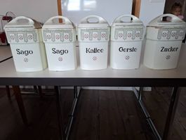 5 Antike Vorratsdosen