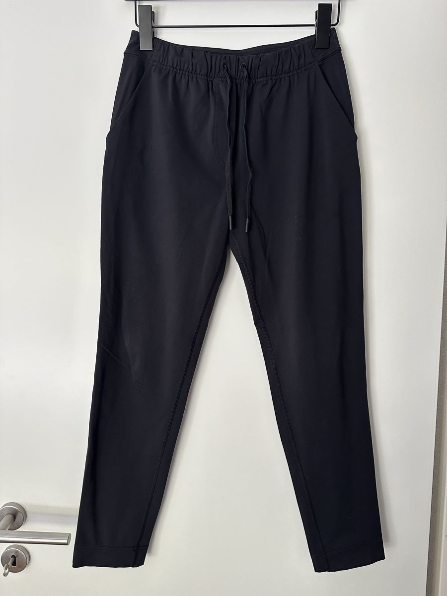 Lululemon Pantaloni: womens lululemon casual pant size 2/eu34 – Usato da bözberg venduto da amy_7wz8