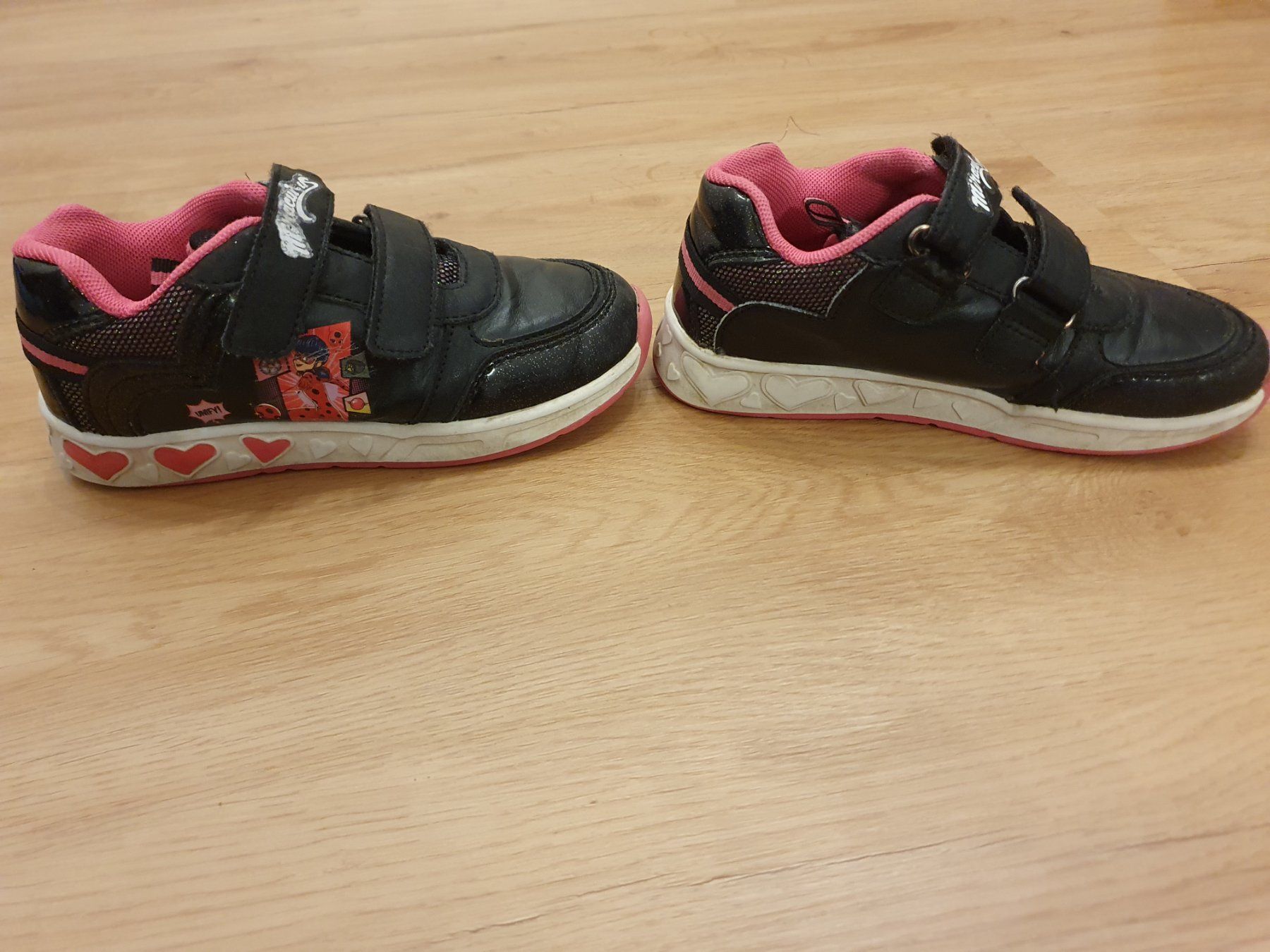 Scarpe per ragazze: Halbschuhe Gr. 30, Miraculous, Ladybug – Usato da Heinrichswil venduto da frankie19860 5