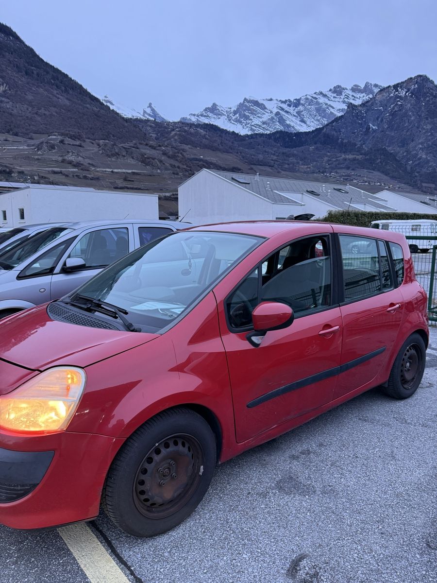 Renault Autos: Renault Modus – D'occasion à Sion par inf_hh5q 1