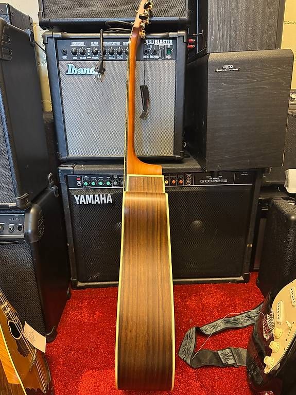 Strumenti musicali: Akustikgitarre mit Tonabnehmer – Usato da Embrach venduto da CarlosTF 3