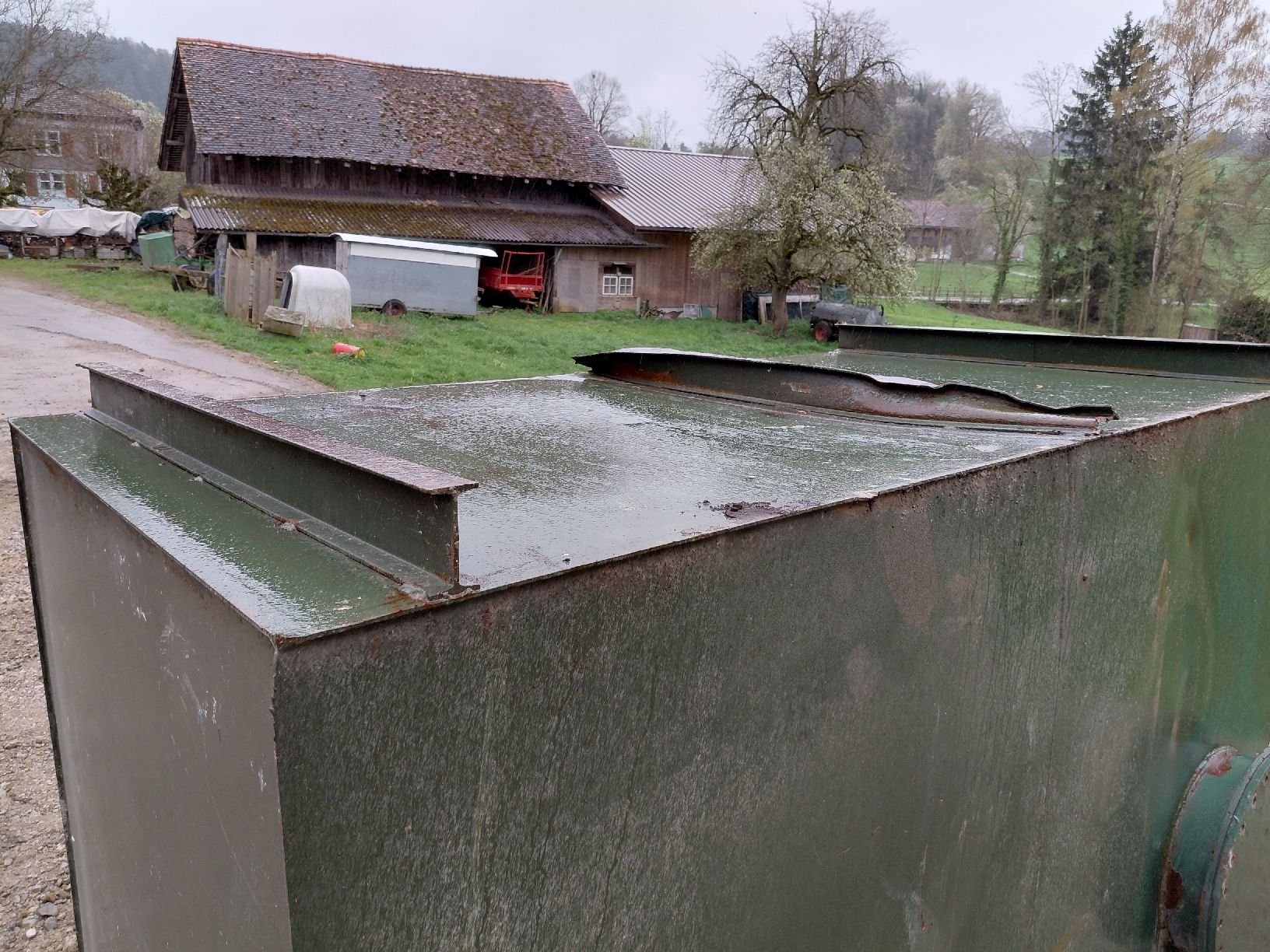 Tränken & Tröge: Wasser oder Oiltank – Gebraucht aus Kirchberg von WehrliRalph 2