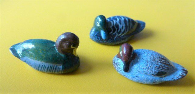 Statuette: 6 kleine Deko-Enten 2 cm lang – Usato da Grosswangen venduto da Aschenputtel69 1