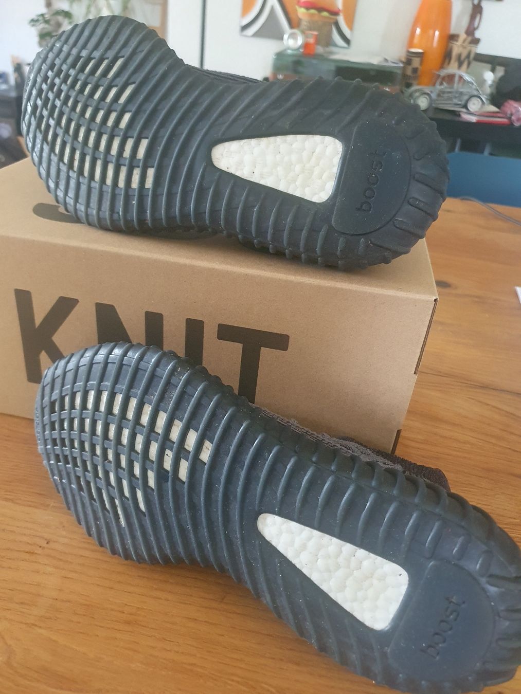 Adidas Scarpe da uomo: YEEZY 350 V2 COMPACT – Nuovo (secondo la descrizione) da Fribourg venduto da Air_i7891 1