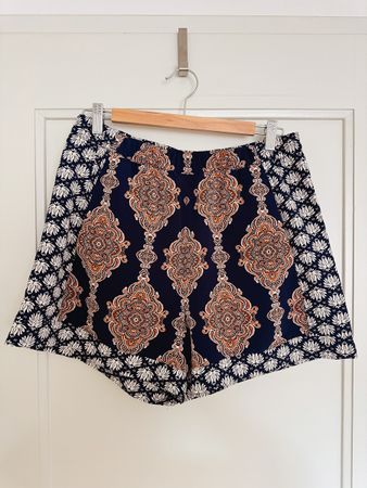 H&M Stoffshorts mit Muster | Grösse 38, neu