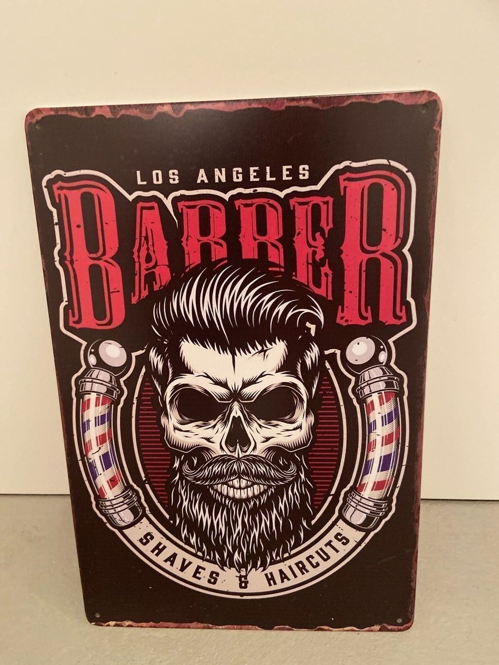 Insegne: BARBER Vintage Blechschild Tafel Einzigartig NEU ! – Nuovo e nell'imballaggio originale da Seon venduto da Aaargauer01 1